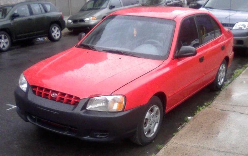File:'00-'02 Hyundai Accent Sedan.jpg