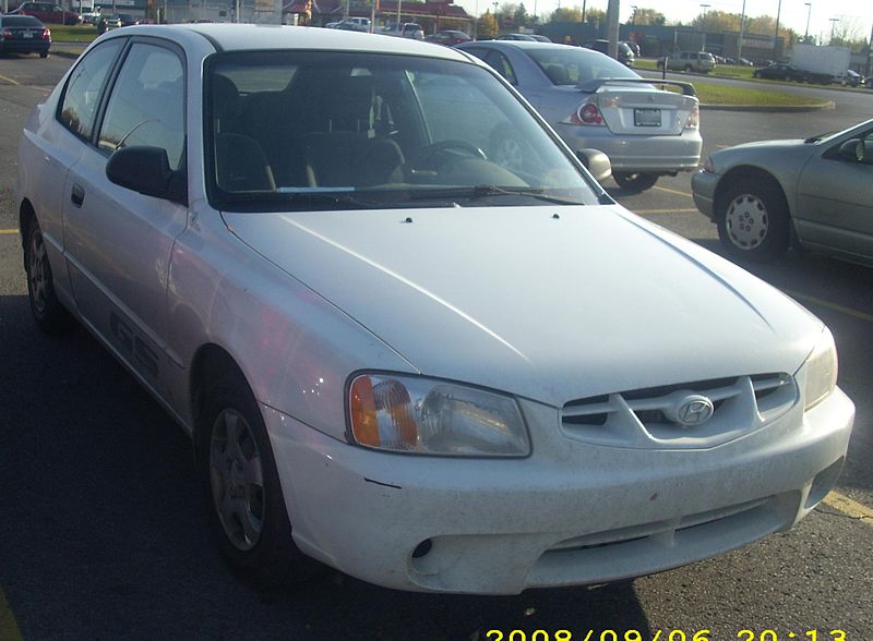 File:'00-'02 Hyundai Accent GS Hatchback.JPG