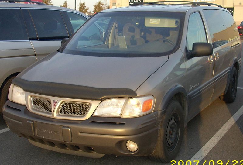 File:'00 Pontiac Montana LWB.jpg