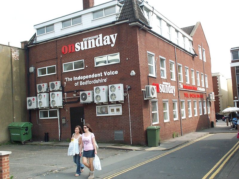 File:BedsOnSundayBedford.JPG