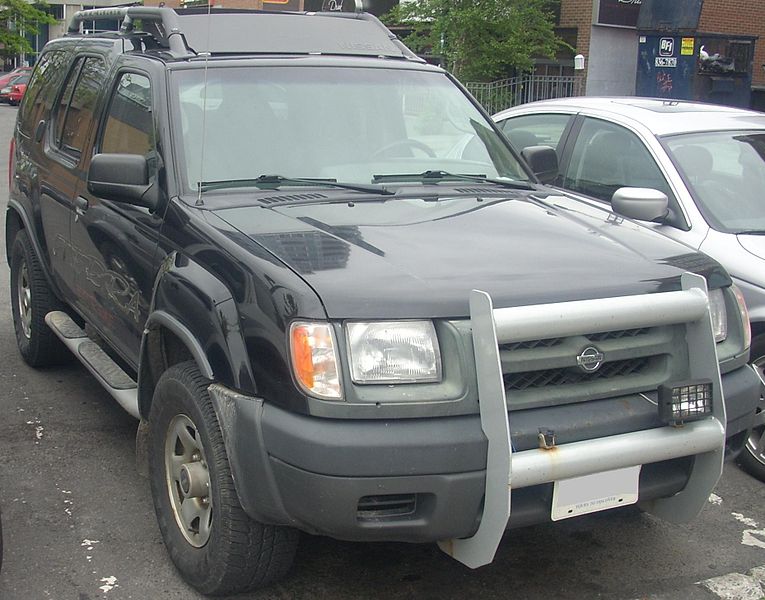 File:'00-'01 Nissan Xterra (Byward Auto Classic).jpg